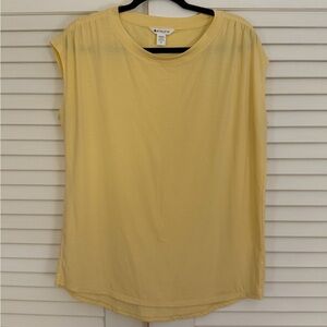 Athleta Light Yellow Short Sleeve Tunic Tee